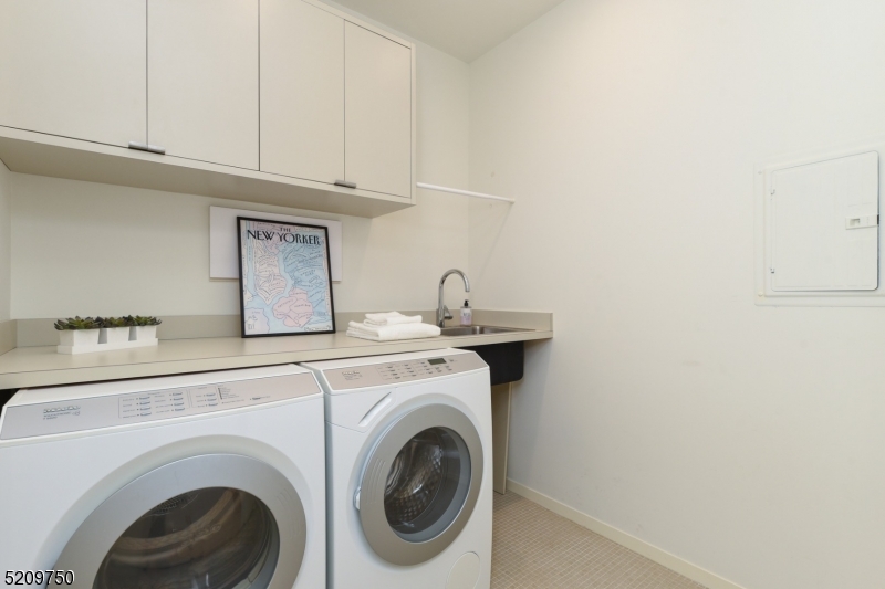 Llewellyn Park - Residential