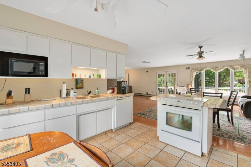 Bradley Gardens - Residential