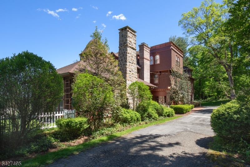 Bernardsville Mountain - Residential