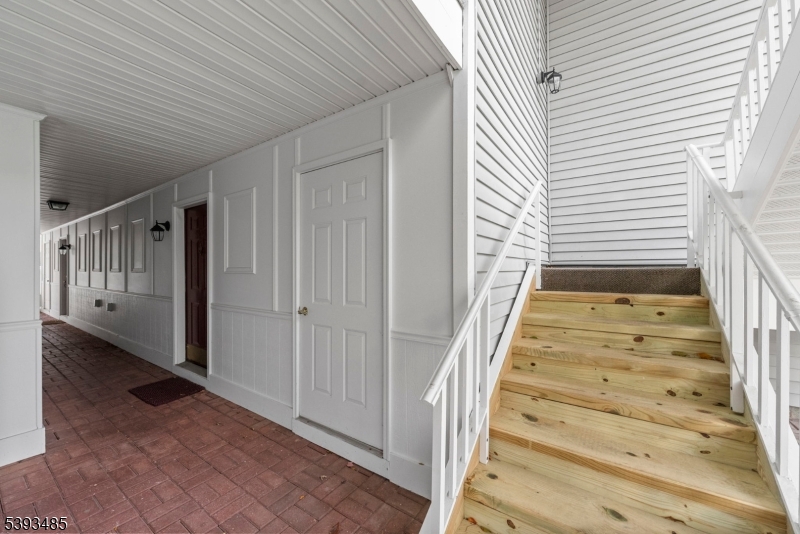 Beacon Hill Vanderhaven Far - Residential Lease