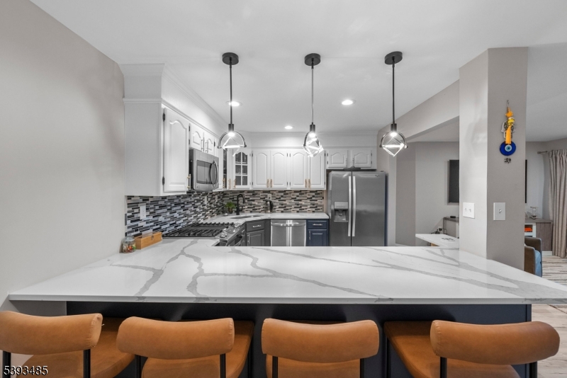 Beacon Hill Vanderhaven Far - Residential Lease