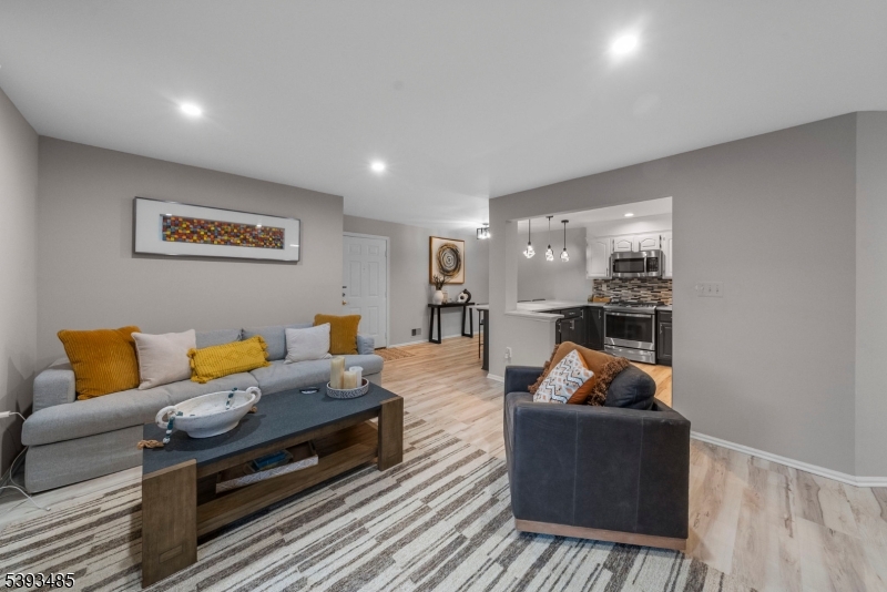 Beacon Hill Vanderhaven Far - Residential Lease