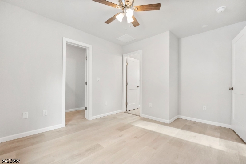 INDIAN LAKE - Residential Lease