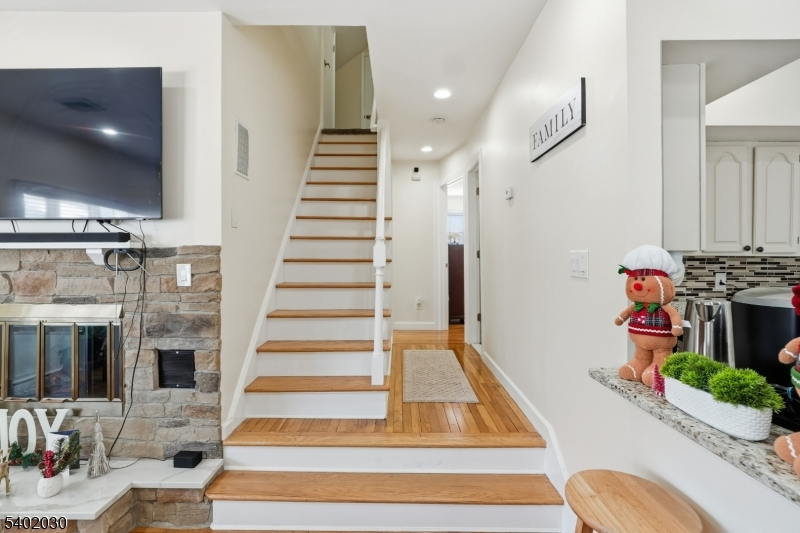 Menlo Park Terrace - Residential