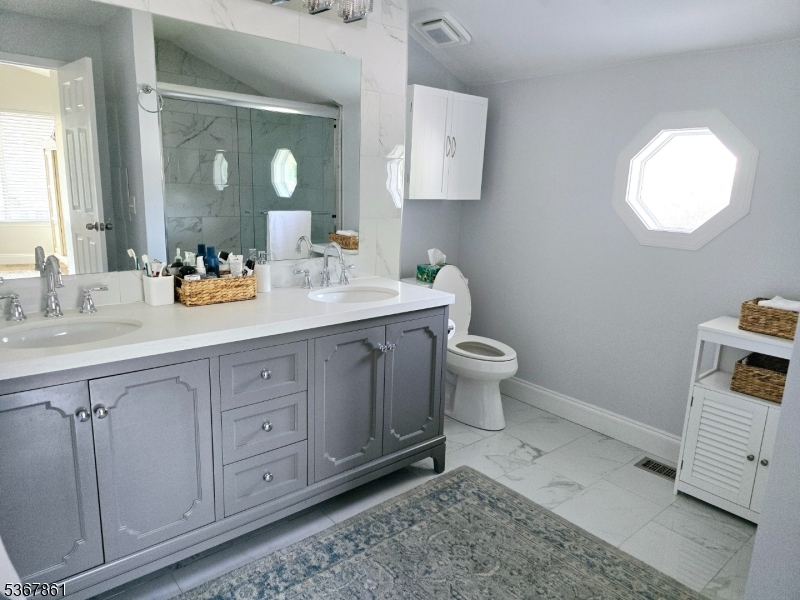 Crestmont - Residential Lease