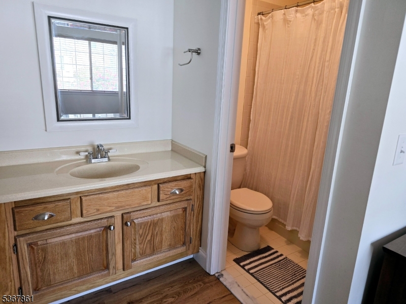 Crestmont - Residential Lease