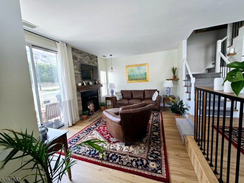 Crestmont - Residential Lease