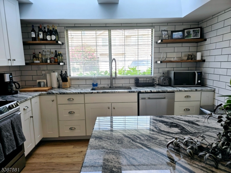 Crestmont - Residential Lease