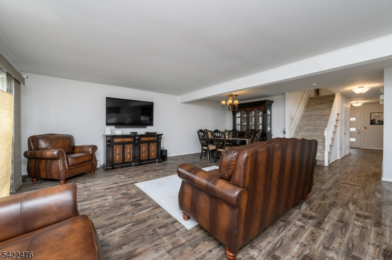 Log Cabin Estates - Residential