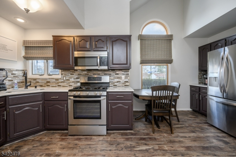 Log Cabin Estates - Residential