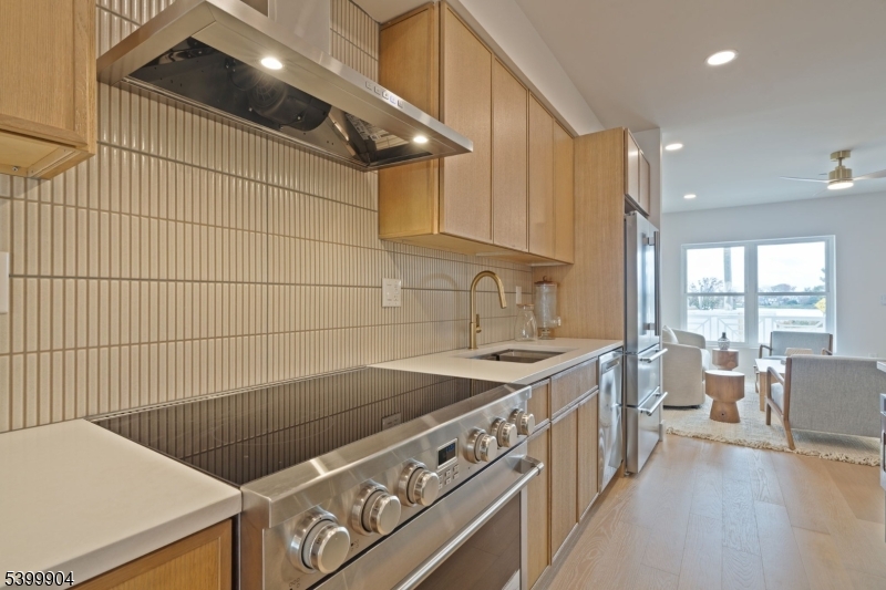 Avon Lakeview Townhomes - Residential