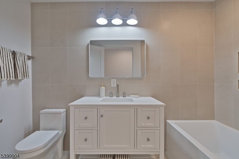 Avon Lakeview Townhomes - Residential