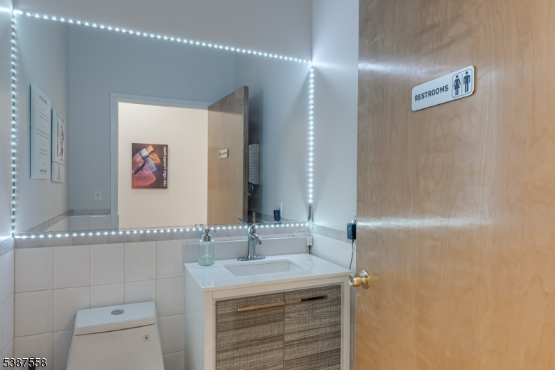 Warren Twp., New Jersey 07059, United States, ,Residential,Active,244251