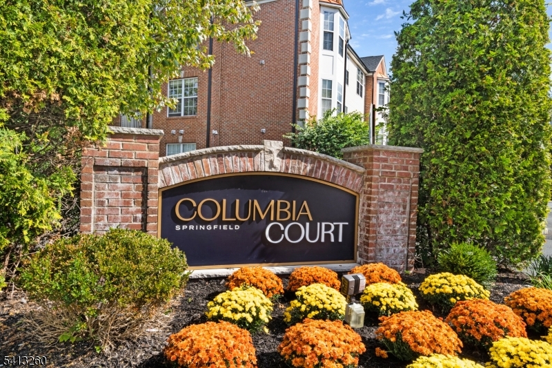 Columbia Court - Residential Lease