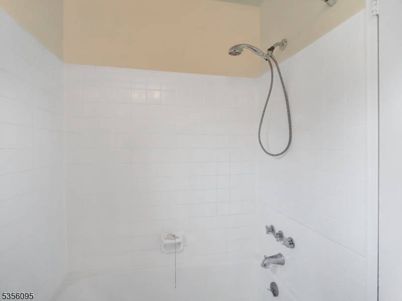 Mountain Club - Residential Lease