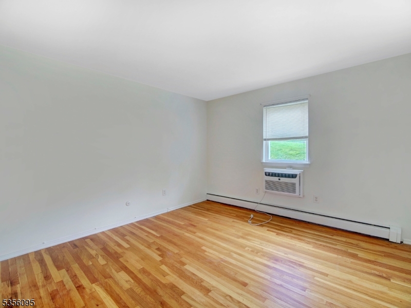 Mountain Club - Residential Lease