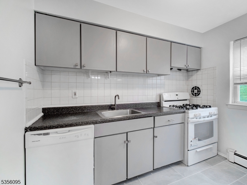 Mountain Club - Residential Lease