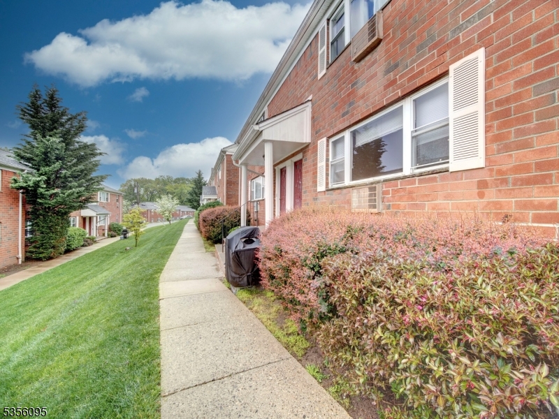 Mountain Club - Residential Lease