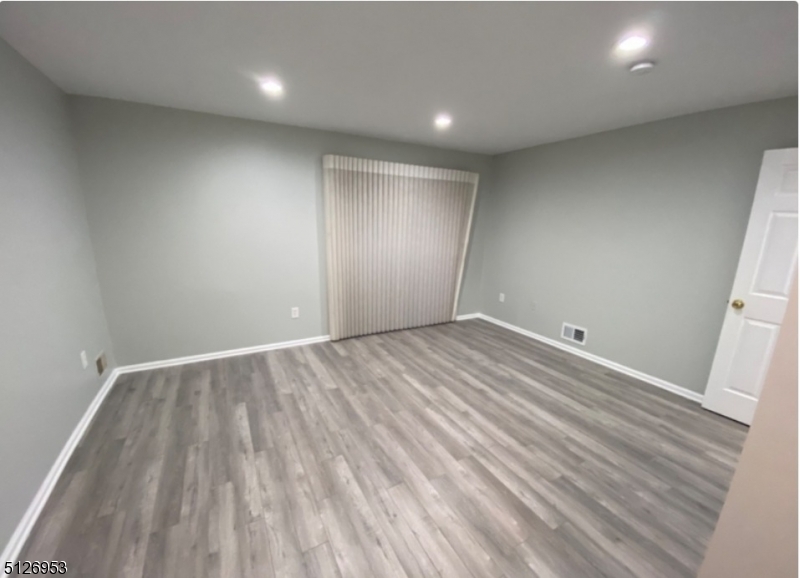 Glenbrooke - Residential