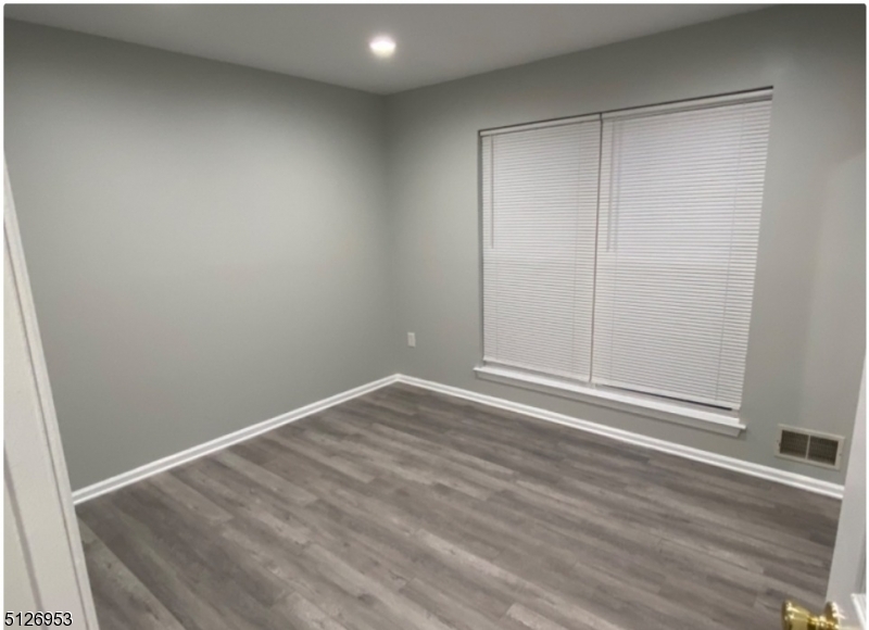 Glenbrooke - Residential