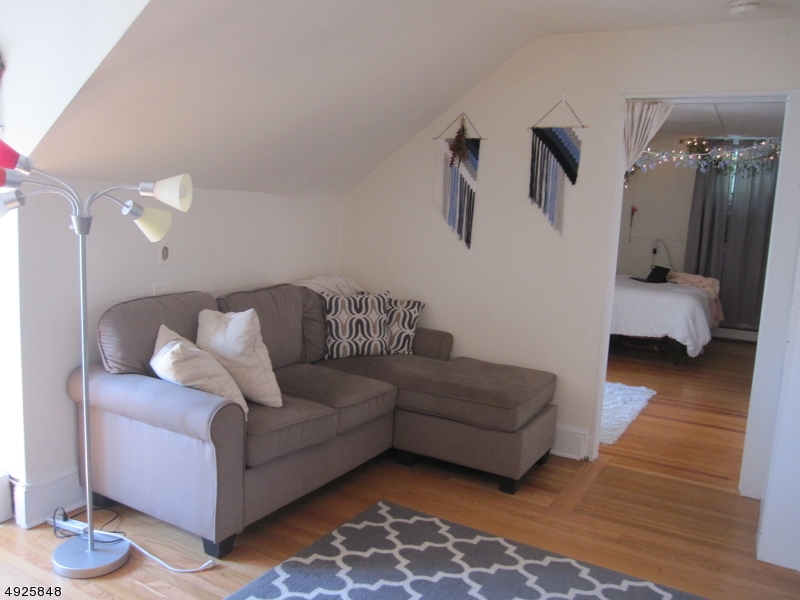 Carriage House - Residential Lease