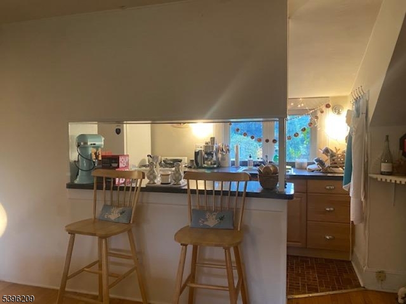 Carriage House - Residential Lease