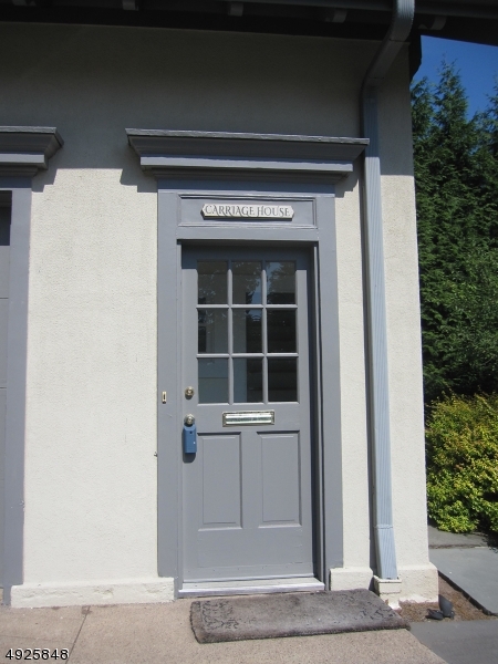 Carriage House - Residential Lease