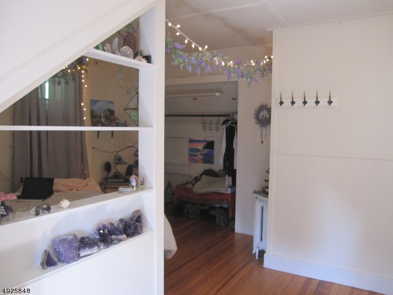 Carriage House - Residential Lease