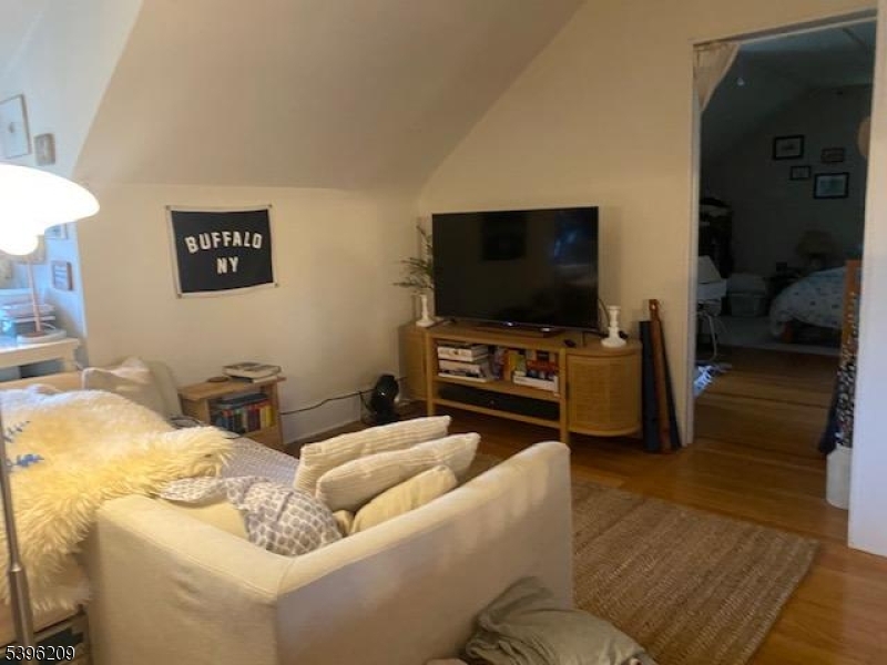 Carriage House - Residential Lease