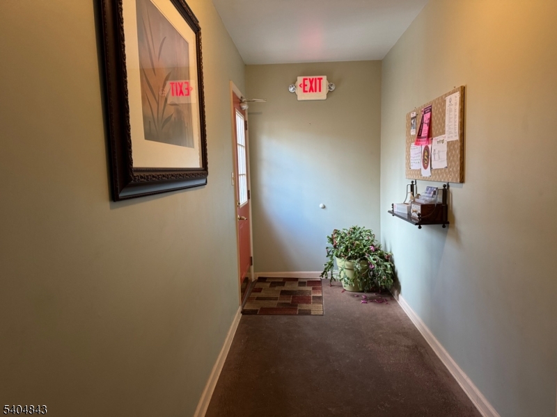 gillette - Commercial Sale