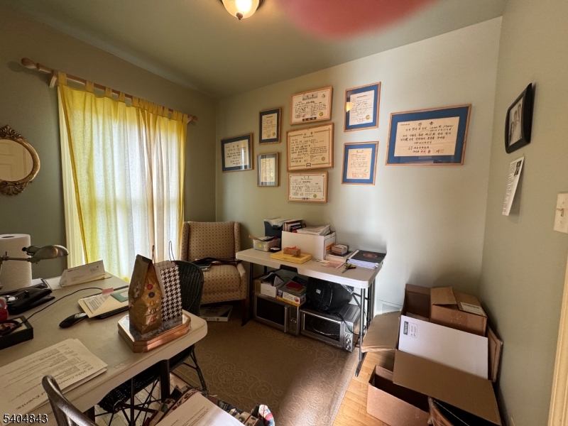 gillette - Commercial Sale