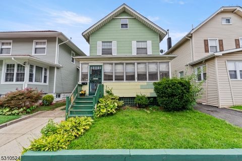 40 Irving St, East Orange City, NJ 07018 - MLS#: 3921839