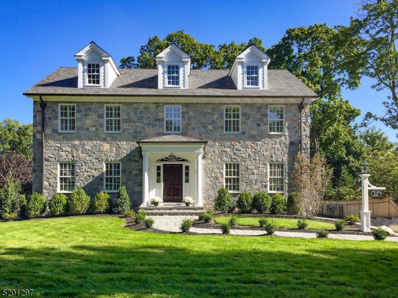 THE HILL - Residential