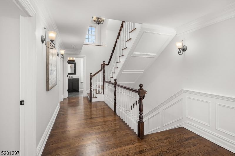 THE HILL - Residential