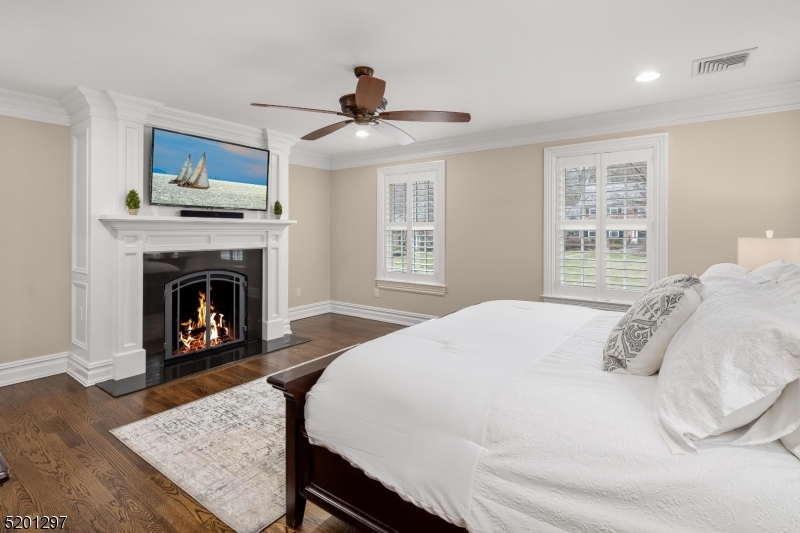 THE HILL - Residential