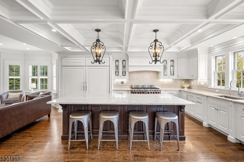 THE HILL - Residential