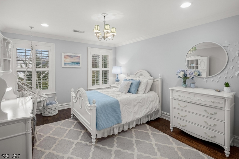 THE HILL - Residential