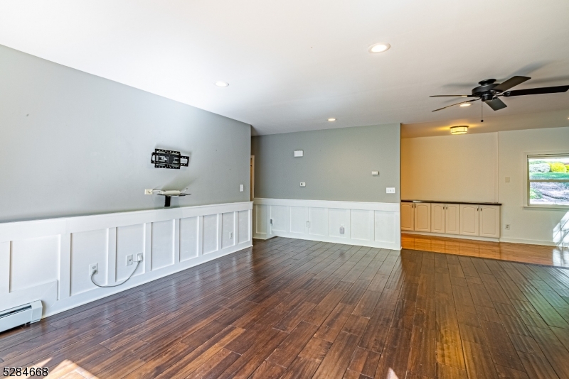 Cedar Lake - Residential Lease