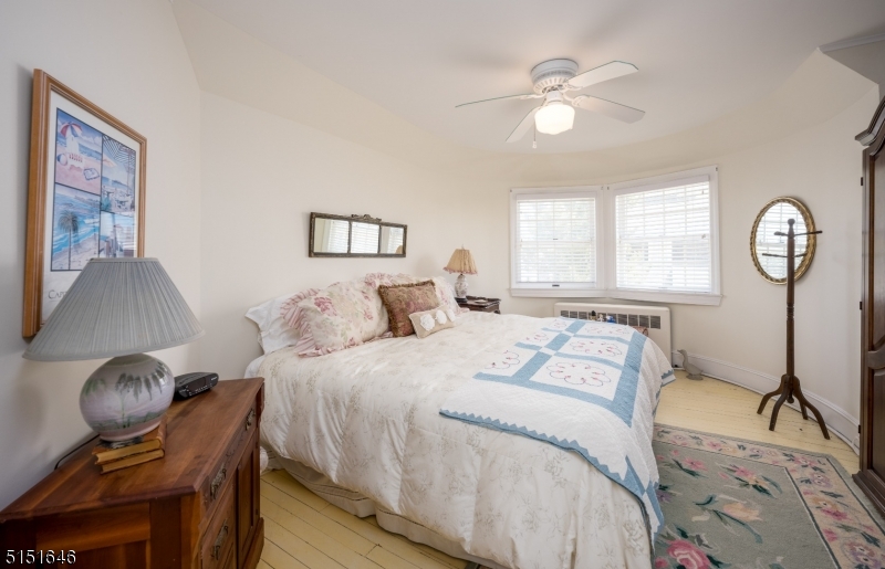 Bay Head - Residential