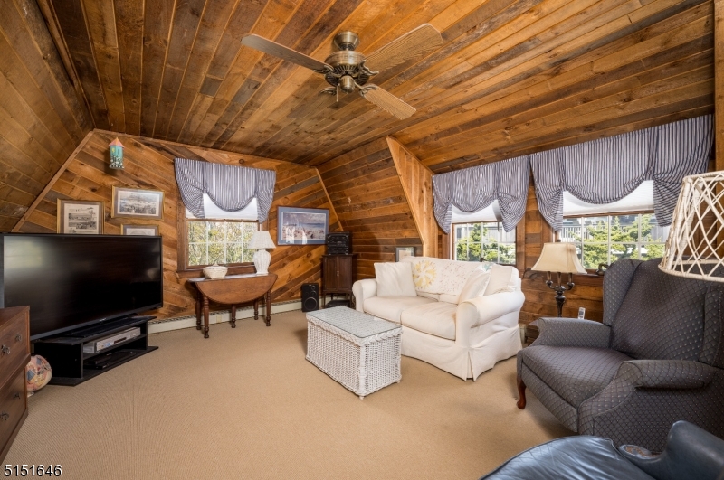 Bay Head - Residential