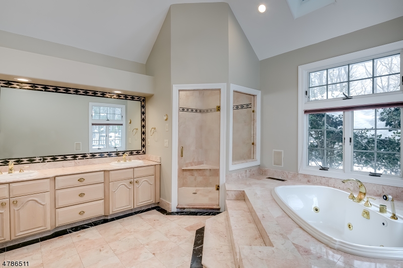 Mendham East Side - Residential