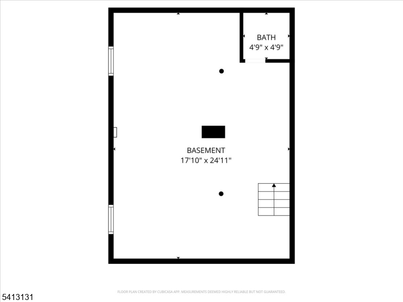 Main image without alt text