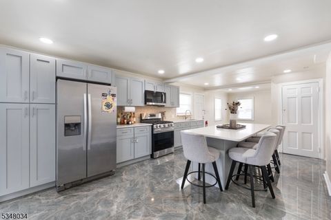 MLS: 3954424