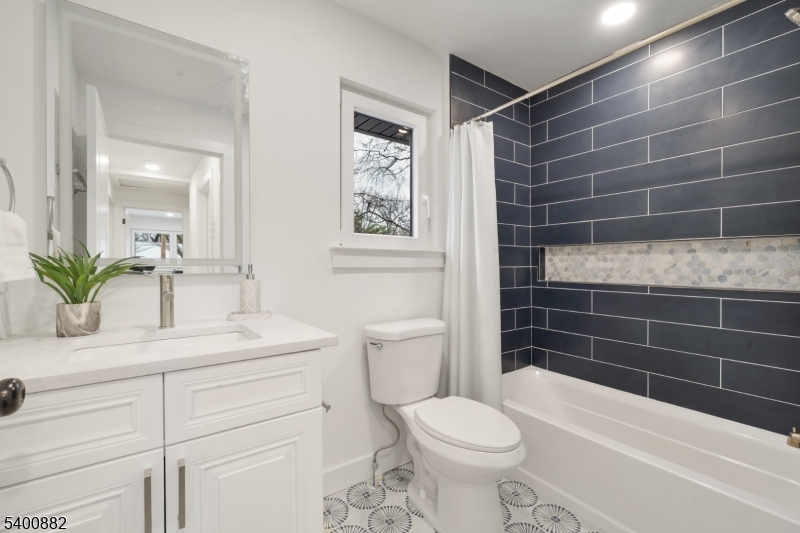 Milton Lake - Residential