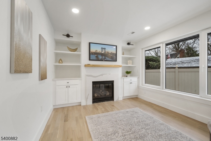 Milton Lake - Residential