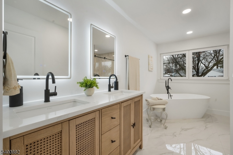 Milton Lake - Residential