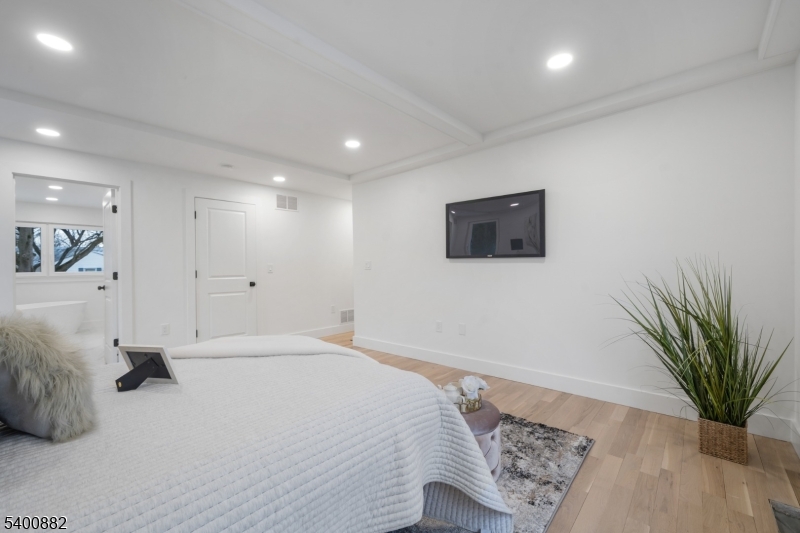 Milton Lake - Residential