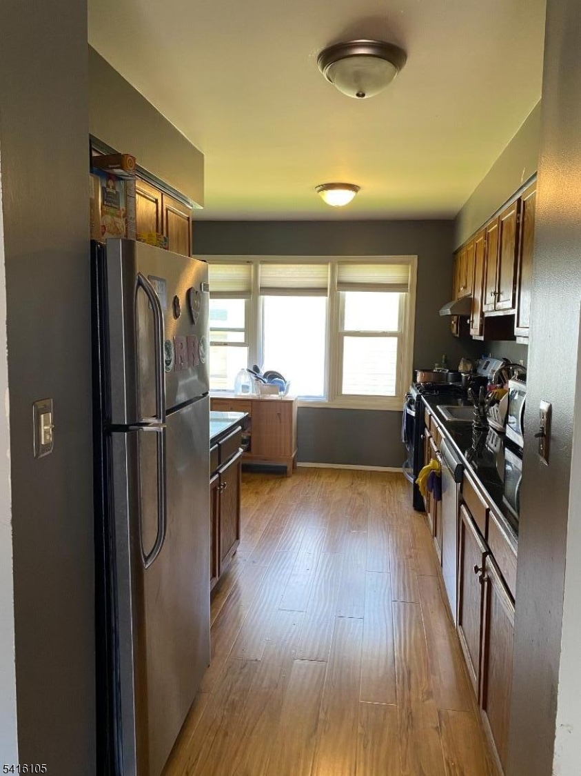 Douglas Court Townhouses - Residential