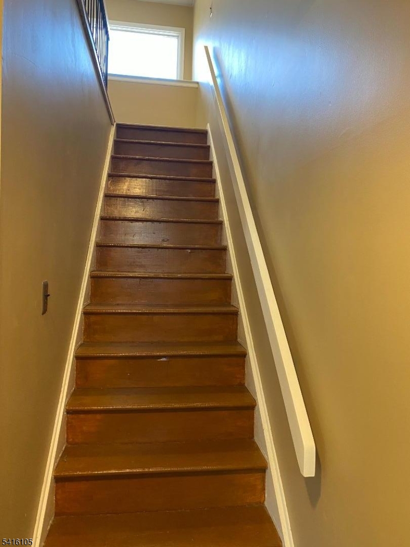 Douglas Court Townhouses - Residential