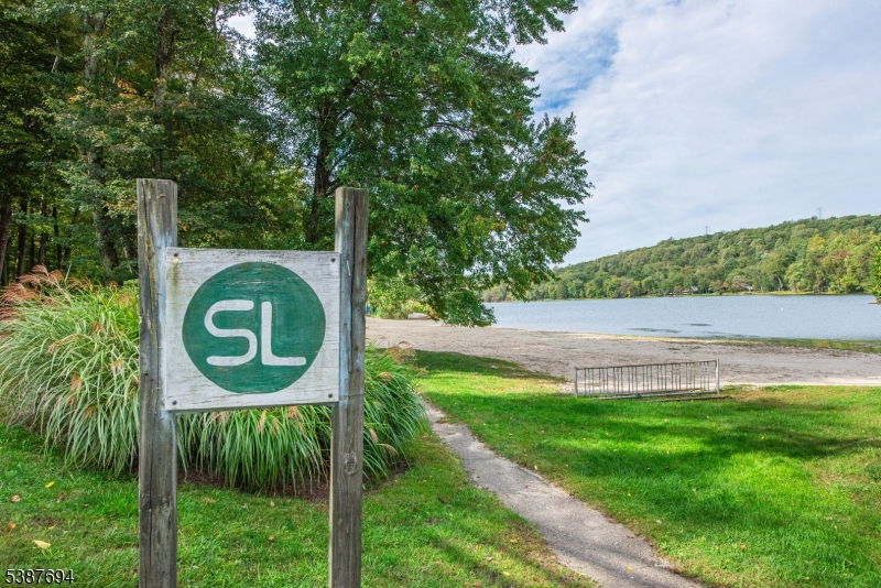 SHONGUM LAKE - Residential